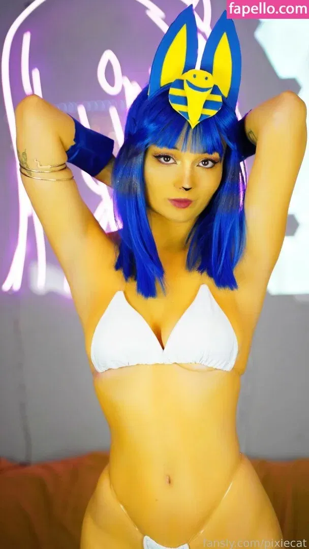 Pixiecat / pixiecatofficial / pixiiecat Onlyfans Photo Gallery 