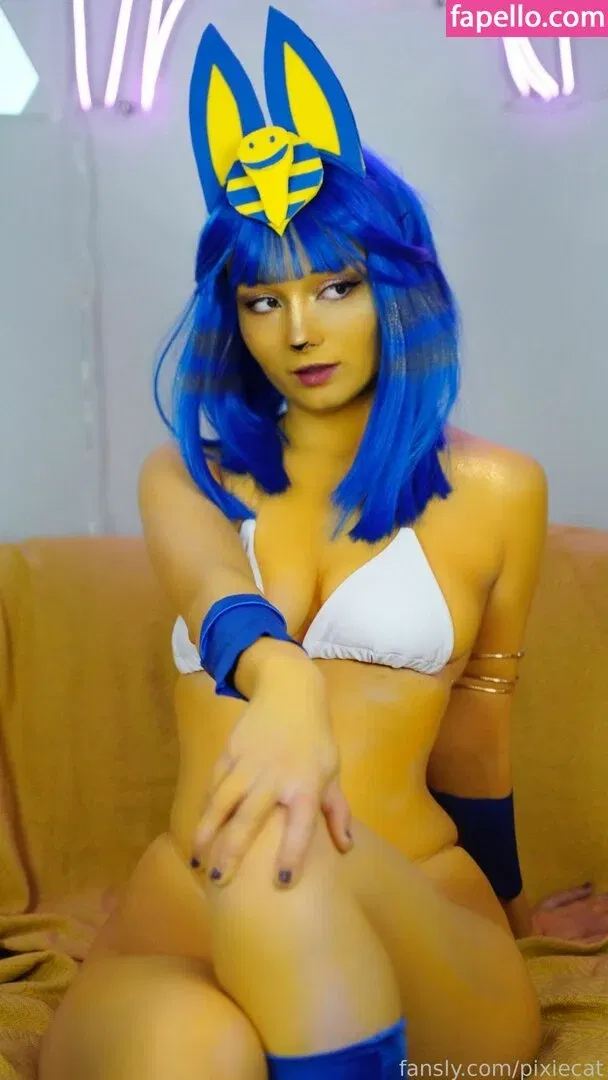 Pixiecat / pixiecatofficial / pixiiecat Onlyfans Photo Gallery 