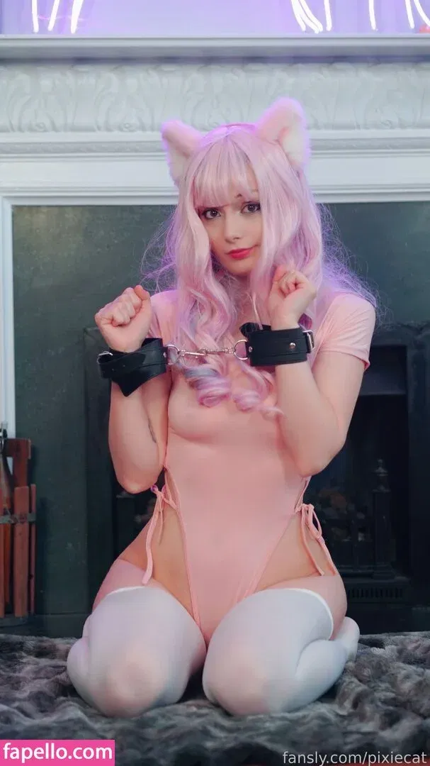 Pixiecat / pixiecatofficial / pixiiecat Onlyfans Photo Gallery 