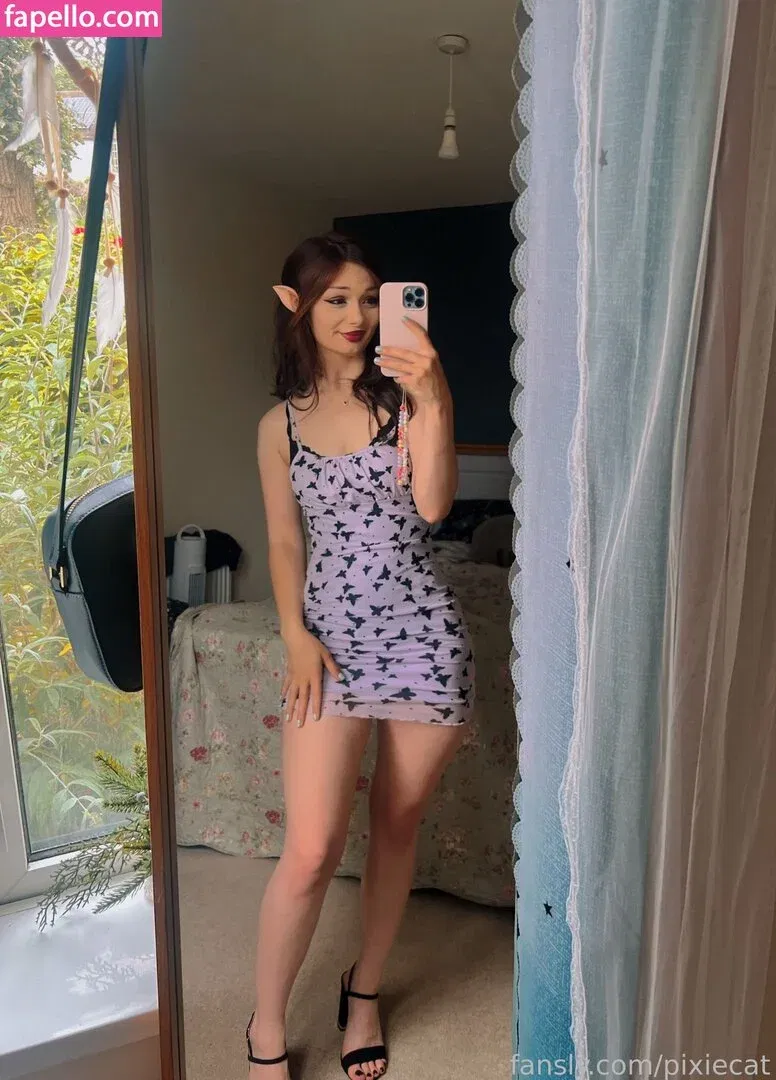 Pixiecat / pixiecatofficial / pixiiecat Onlyfans Photo Gallery 