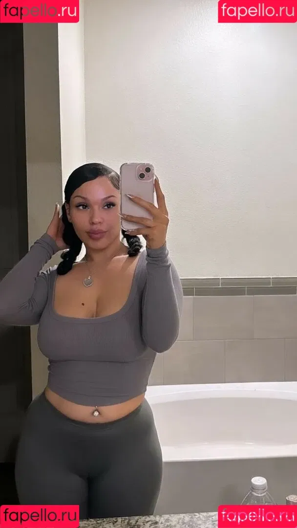 Damndashaa / damndasha Onlyfans Photo Gallery 