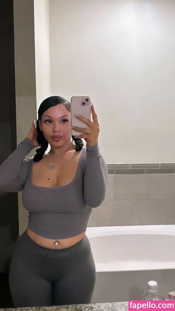 Damndashaa / damndasha Onlyfans Photo Gallery 