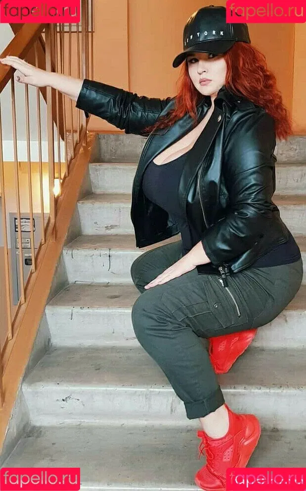 Alena Ostanova / Alenaost / ostanovaalena / that_same_alena Onlyfans Photo Gallery 