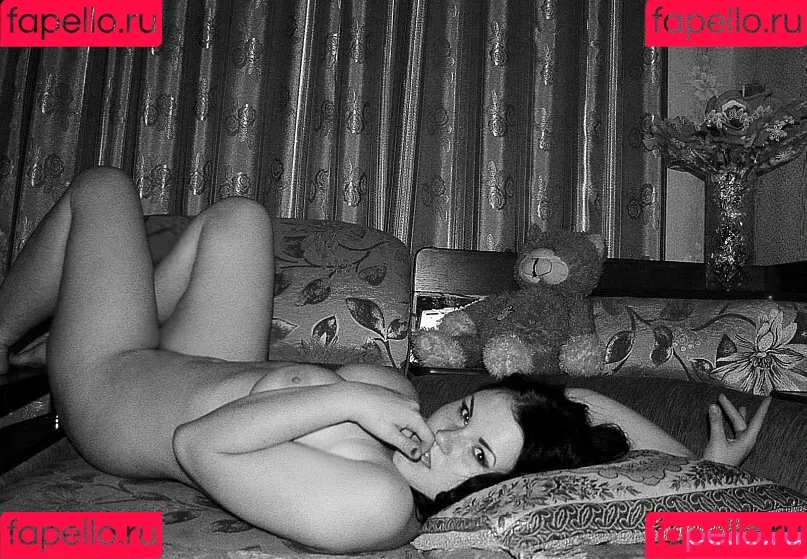 Alena Ostanova / Alenaost / ostanovaalena / that_same_alena Onlyfans Photo Gallery 