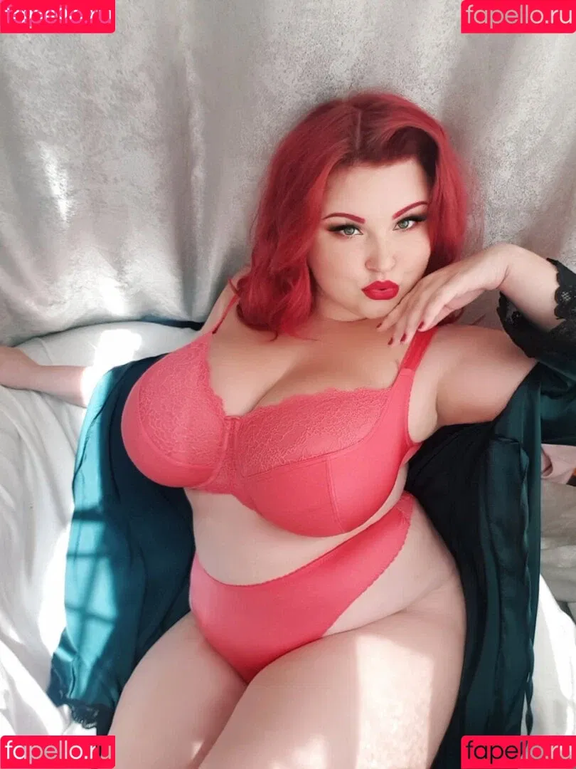 Alena Ostanova / Alenaost / ostanovaalena / that_same_alena Onlyfans Photo Gallery 
