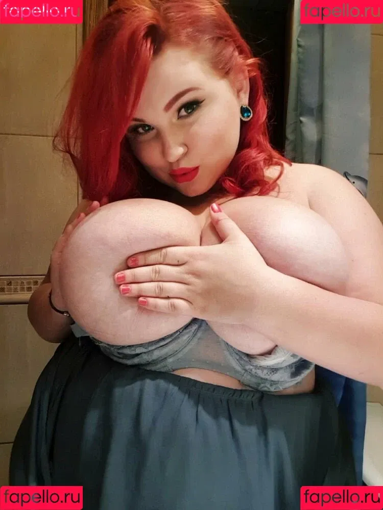 Alena Ostanova / Alenaost / ostanovaalena / that_same_alena Onlyfans Photo Gallery 