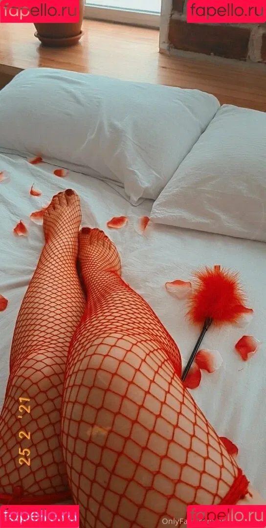 Alena Ostanova / Alenaost / ostanovaalena / that_same_alena Onlyfans Photo Gallery 