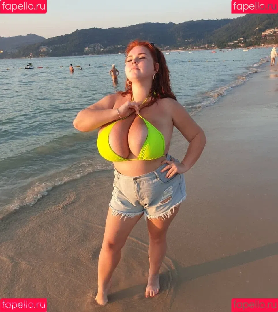 Alena Ostanova / Alenaost / ostanovaalena / that_same_alena Onlyfans Photo Gallery 