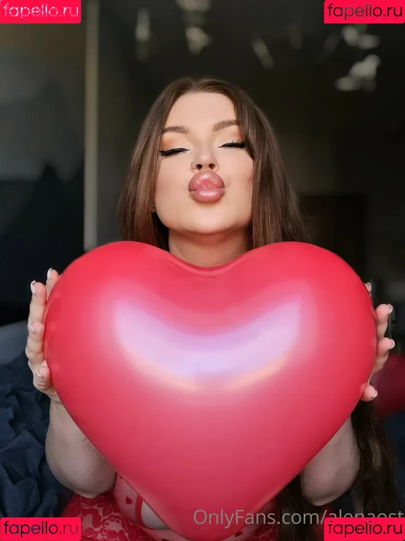 Alena Ostanova / Alenaost / ostanovaalena / that_same_alena Onlyfans Photo Gallery 