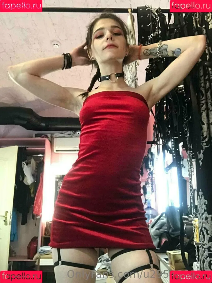 anna_kyoto / kyoto_gun Onlyfans Photo Gallery 