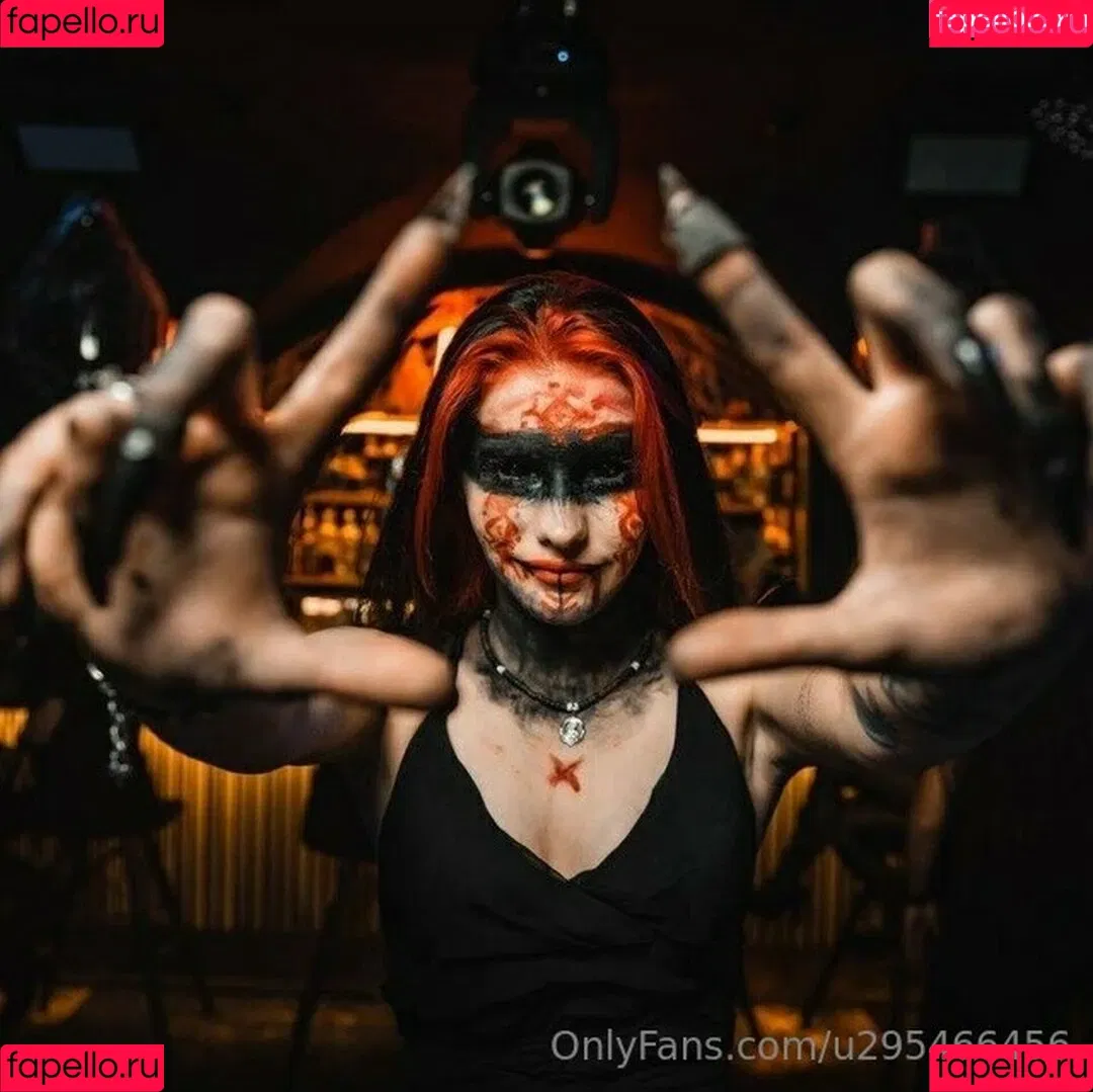 anna_kyoto / kyoto_gun Onlyfans Photo Gallery 