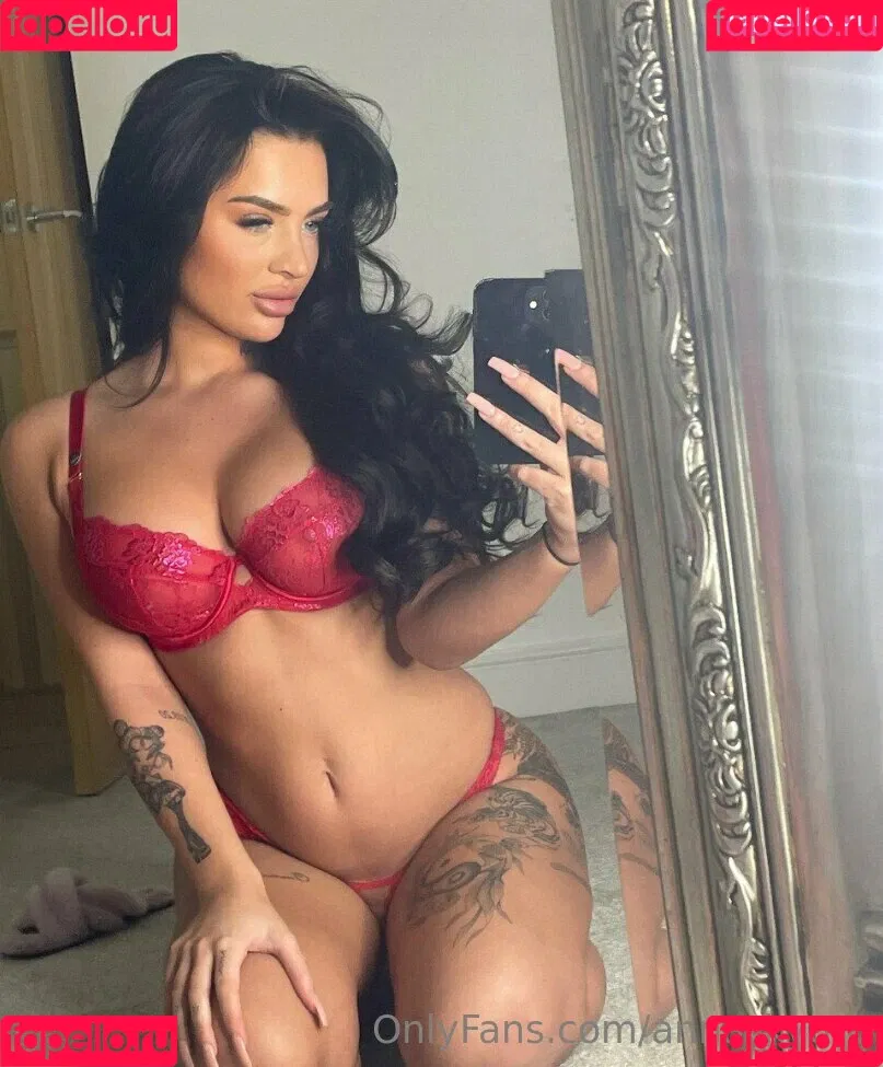anna_kyoto / kyoto_gun Onlyfans Photo Gallery 