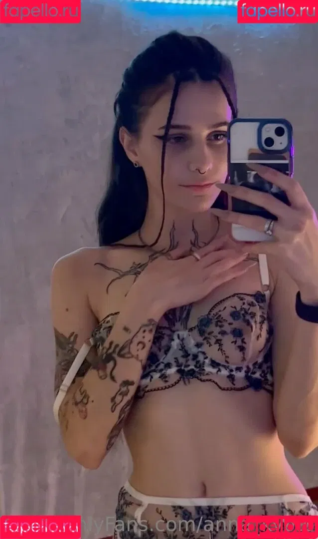 anna_kyoto / kyoto_gun Onlyfans Photo Gallery 