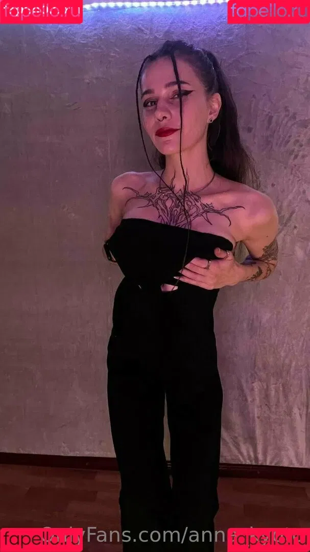 anna_kyoto / kyoto_gun Onlyfans Photo Gallery 