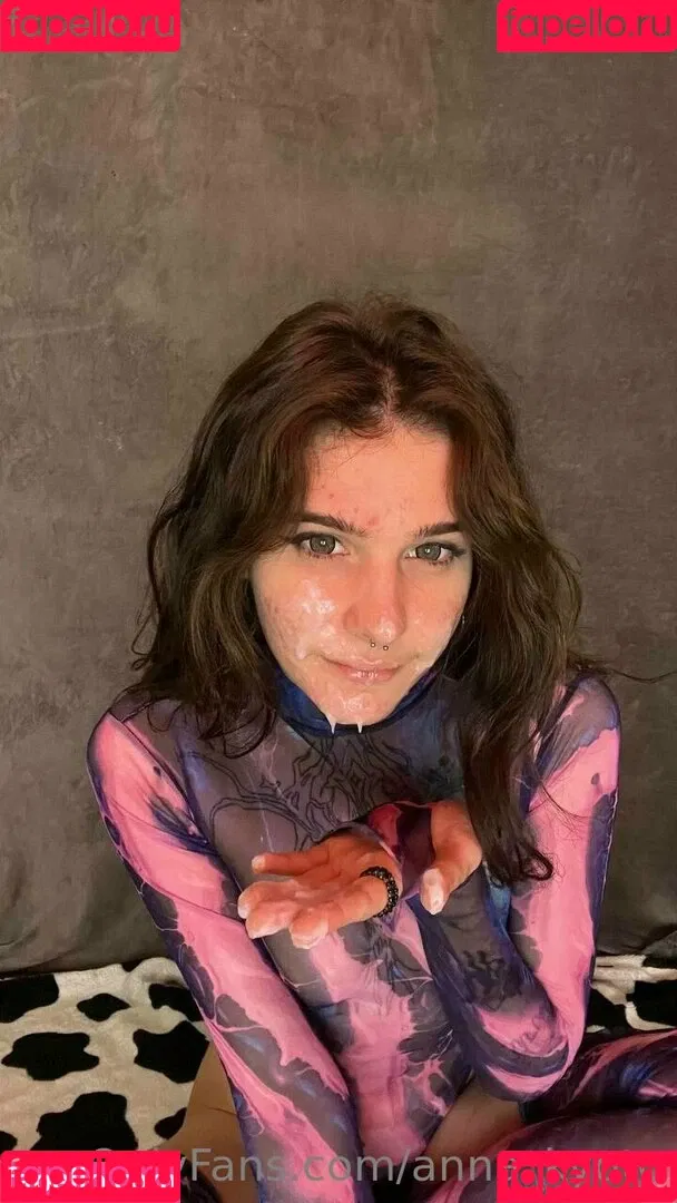 anna_kyoto / kyoto_gun Onlyfans Photo Gallery 
