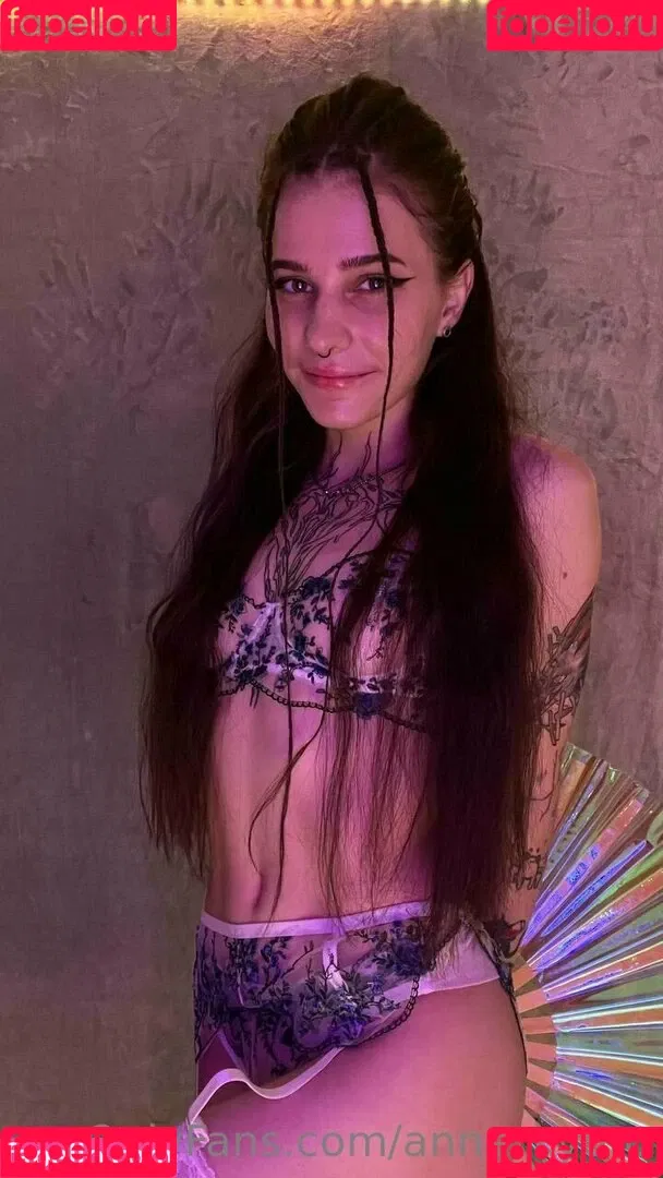 anna_kyoto / kyoto_gun Onlyfans Photo Gallery 