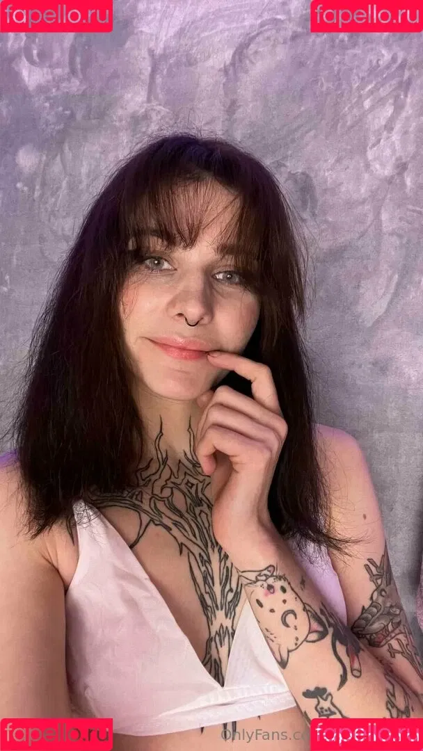 anna_kyoto / kyoto_gun Onlyfans Photo Gallery 