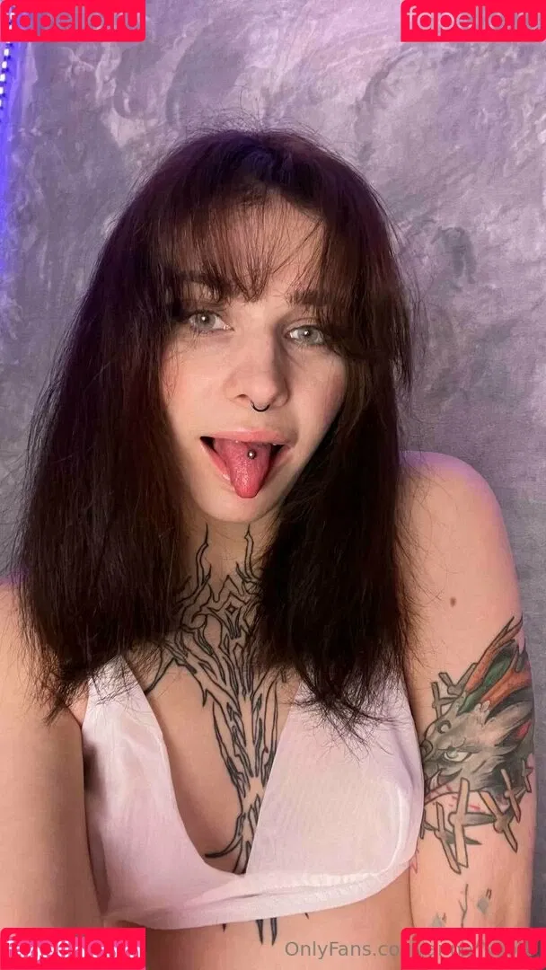 anna_kyoto / kyoto_gun Onlyfans Photo Gallery 