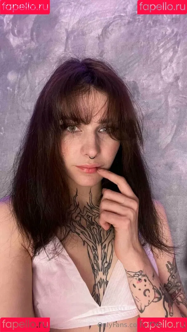 anna_kyoto / kyoto_gun Onlyfans Photo Gallery 