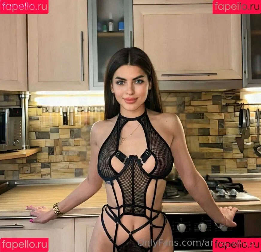 anna_kyoto / kyoto_gun Onlyfans Photo Gallery 