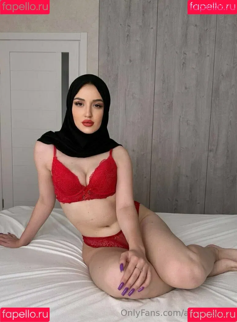 anna_kyoto / kyoto_gun Onlyfans Photo Gallery 