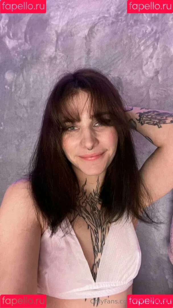 anna_kyoto / kyoto_gun Onlyfans Photo Gallery 