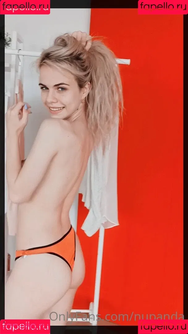 Alexandra Smelova / alex_lolly_ / smelovandmila Onlyfans Photo Gallery 