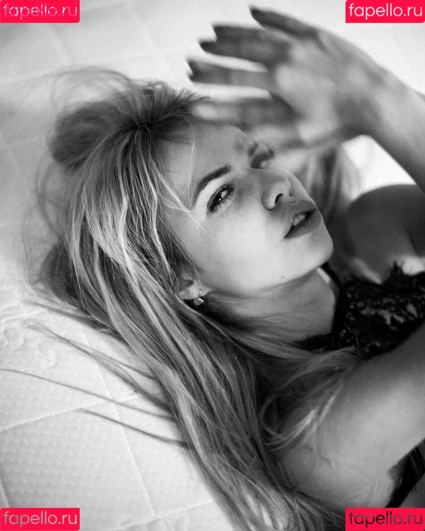 Alexandra Smelova / alex_lolly_ / smelovandmila Onlyfans Photo Gallery 