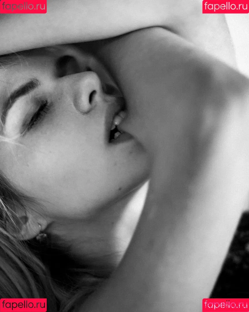 Alexandra Smelova / alex_lolly_ / smelovandmila Onlyfans Photo Gallery 