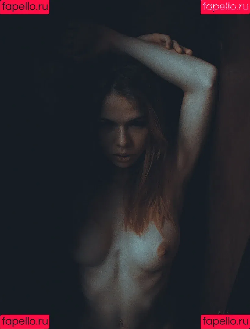 Alexandra Smelova / alex_lolly_ / smelovandmila Onlyfans Photo Gallery 