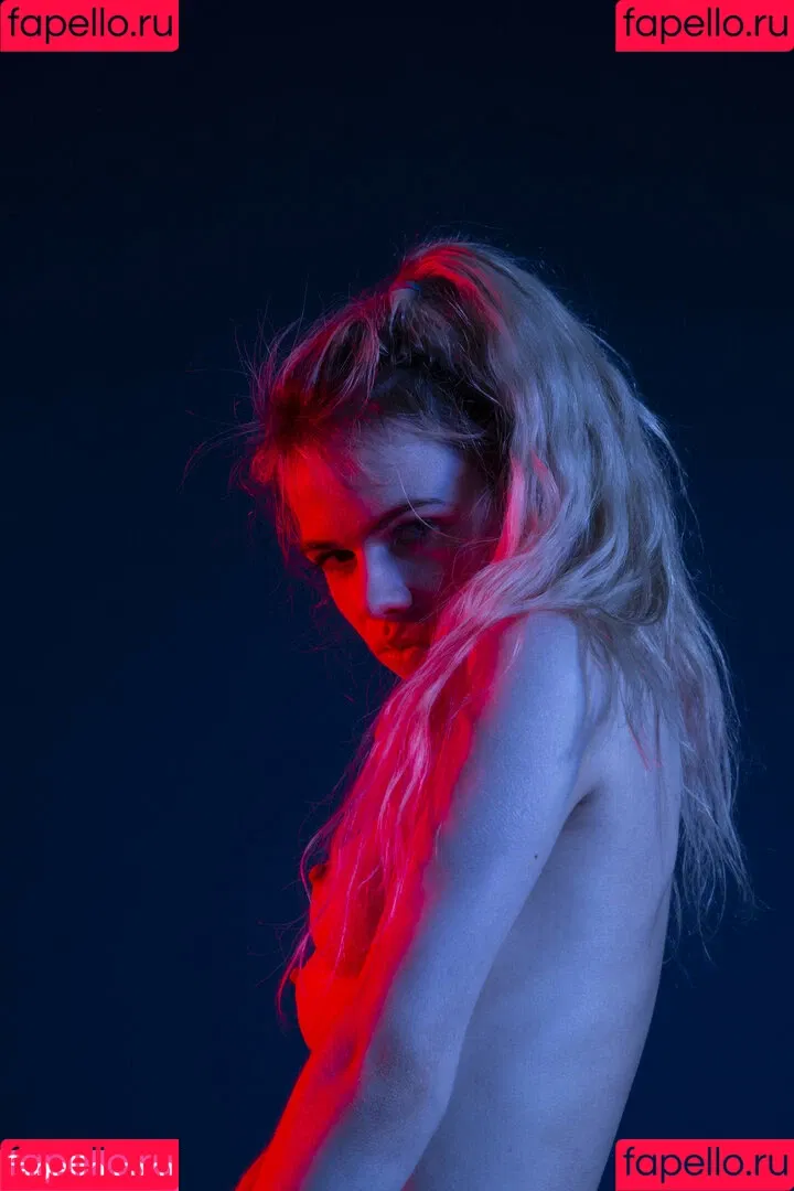 Alexandra Smelova / alex_lolly_ / smelovandmila Onlyfans Photo Gallery 