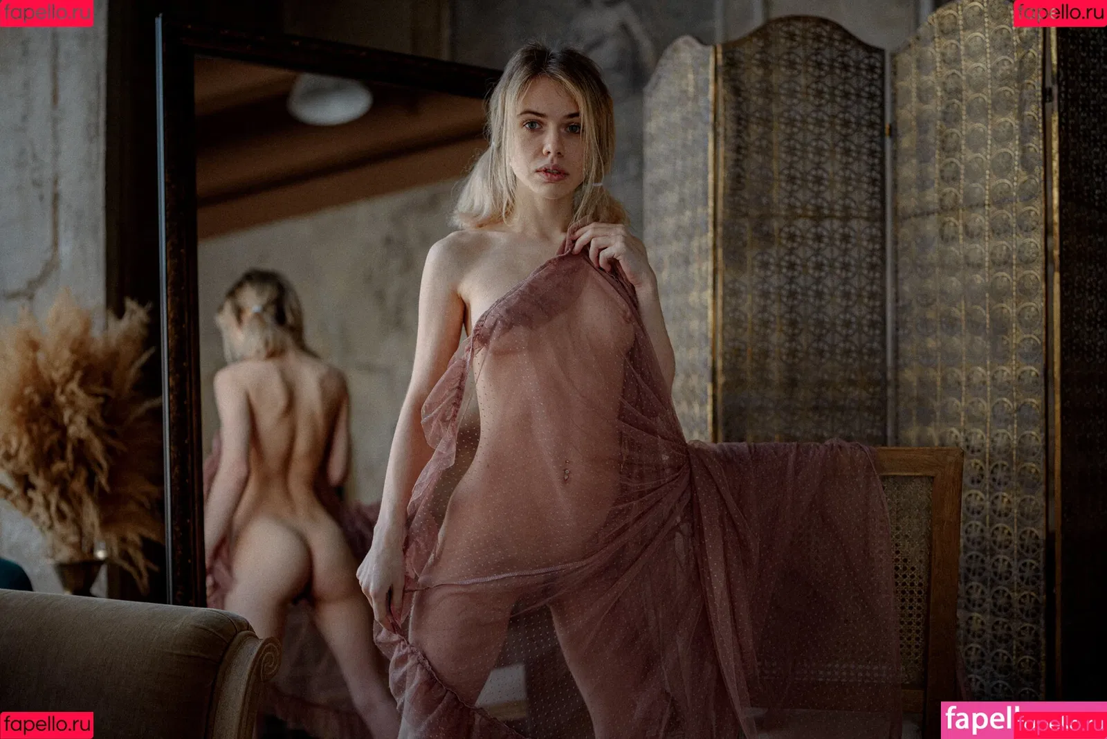 Alexandra Smelova / alex_lolly_ / smelovandmila Onlyfans Photo Gallery 