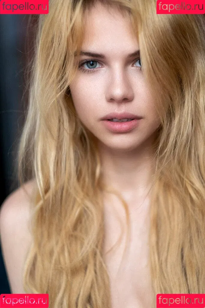 Alexandra Smelova / alex_lolly_ / smelovandmila Onlyfans Photo Gallery 