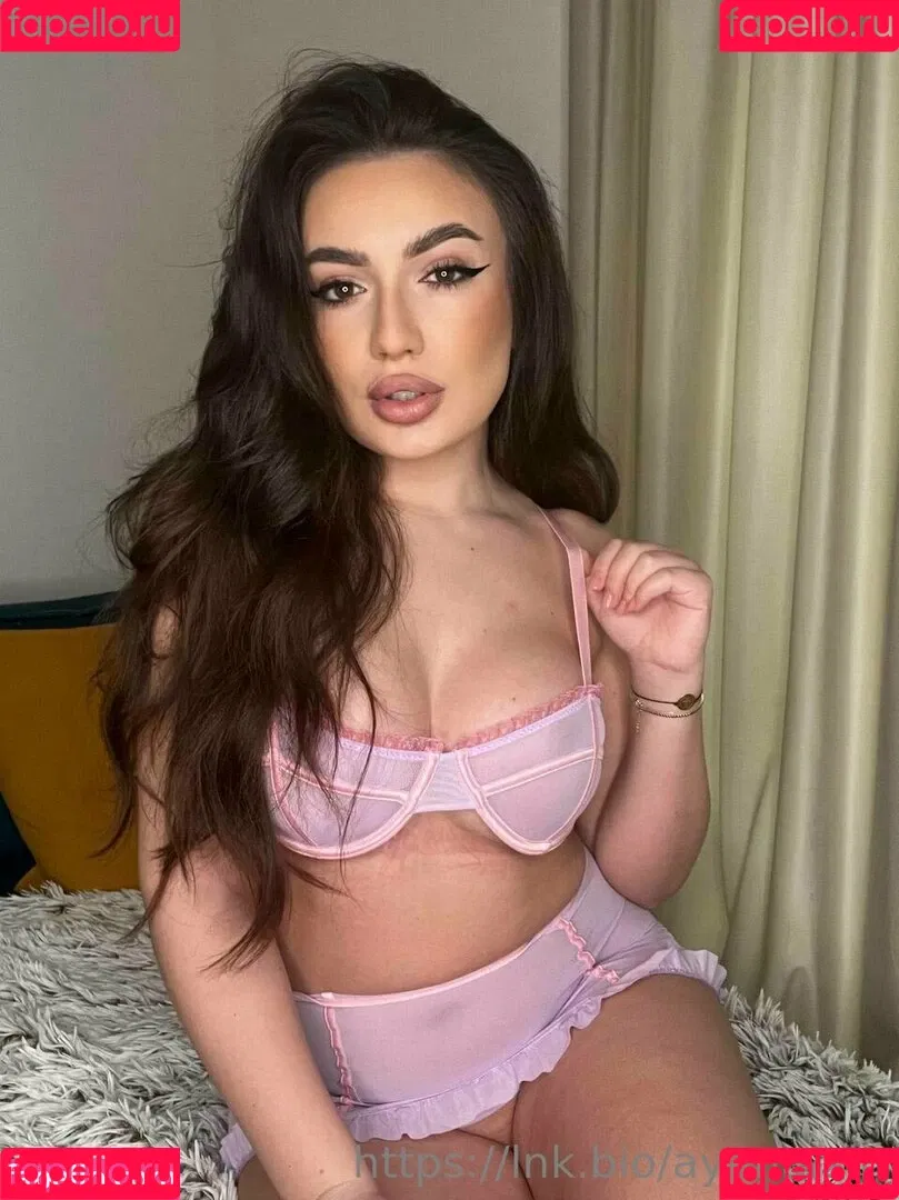 ayana.sinn / ayanasin Onlyfans Photo Gallery 