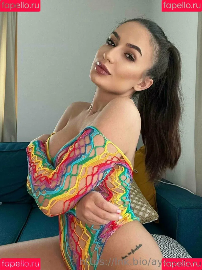 ayana.sinn / ayanasin Onlyfans Photo Gallery 