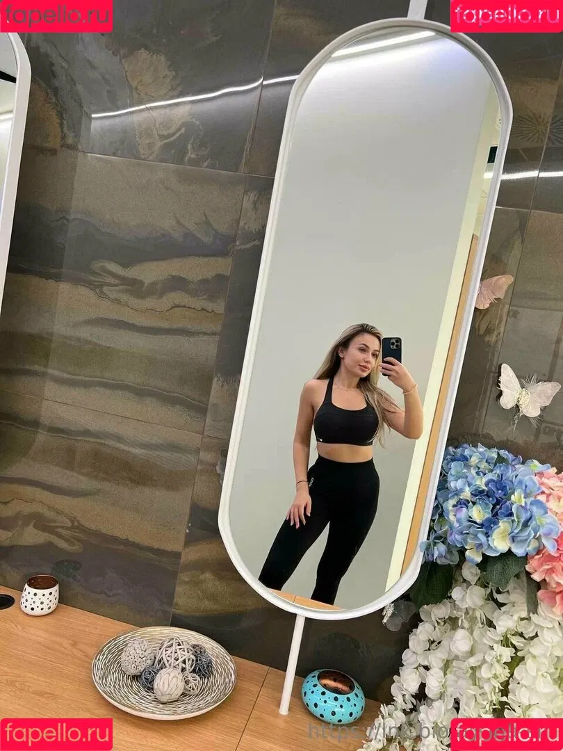 ayana.sinn / ayanasin Onlyfans Photo Gallery 