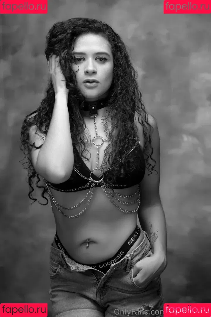 isoyichfree / peaceisofree Onlyfans Photo Gallery 