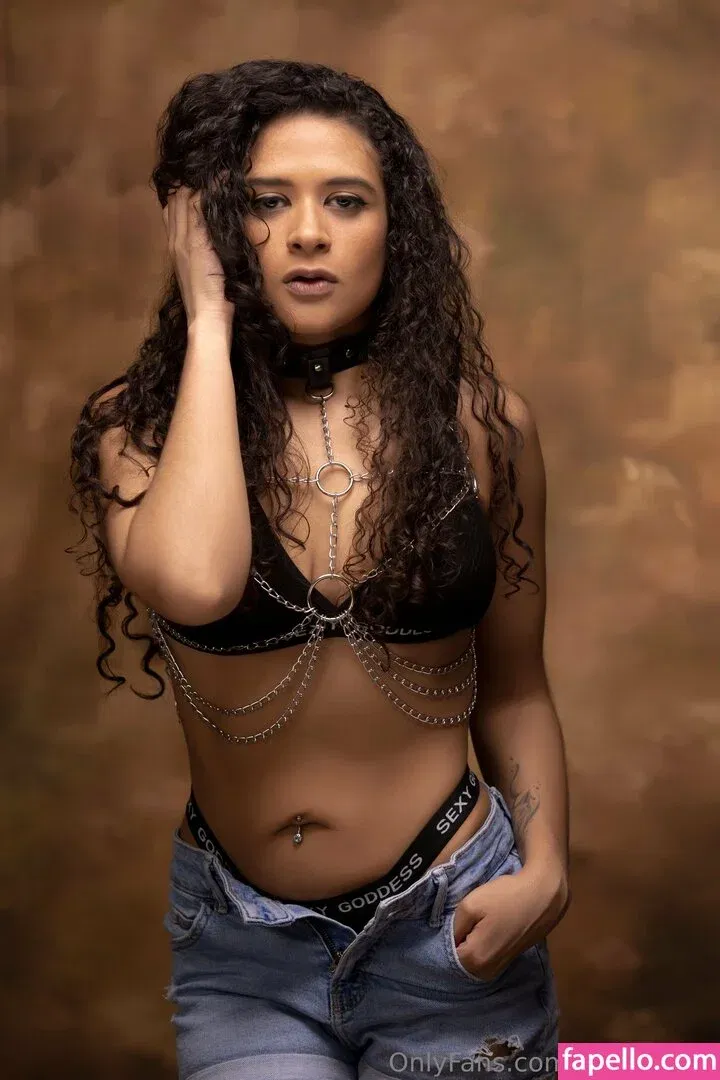 isoyichfree / peaceisofree Onlyfans Photo Gallery 