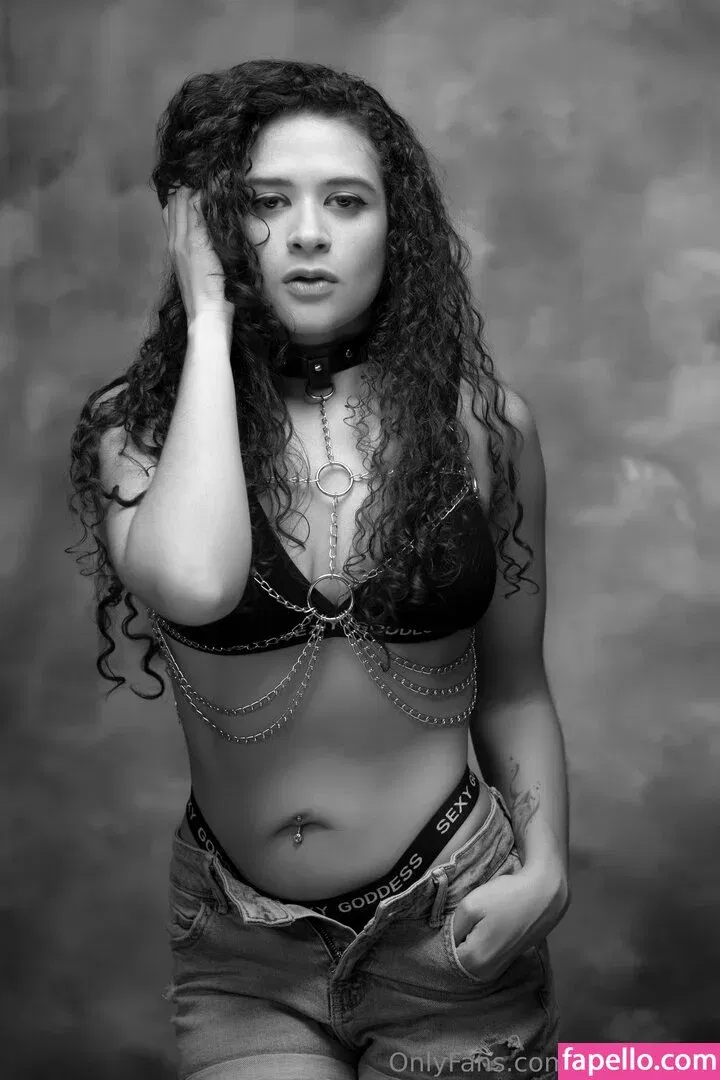 isoyichfree / peaceisofree Onlyfans Photo Gallery 