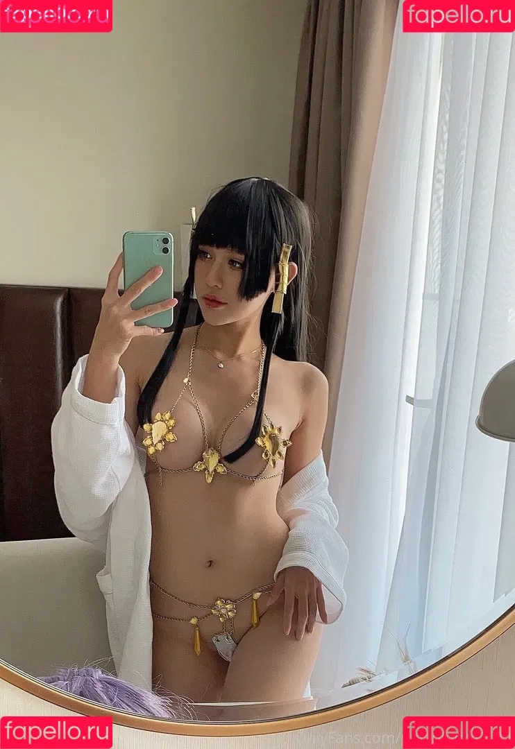 Kawai Binh / Pingping 2011 / ping.cos / pingpinggg2011 Onlyfans Photo Gallery 