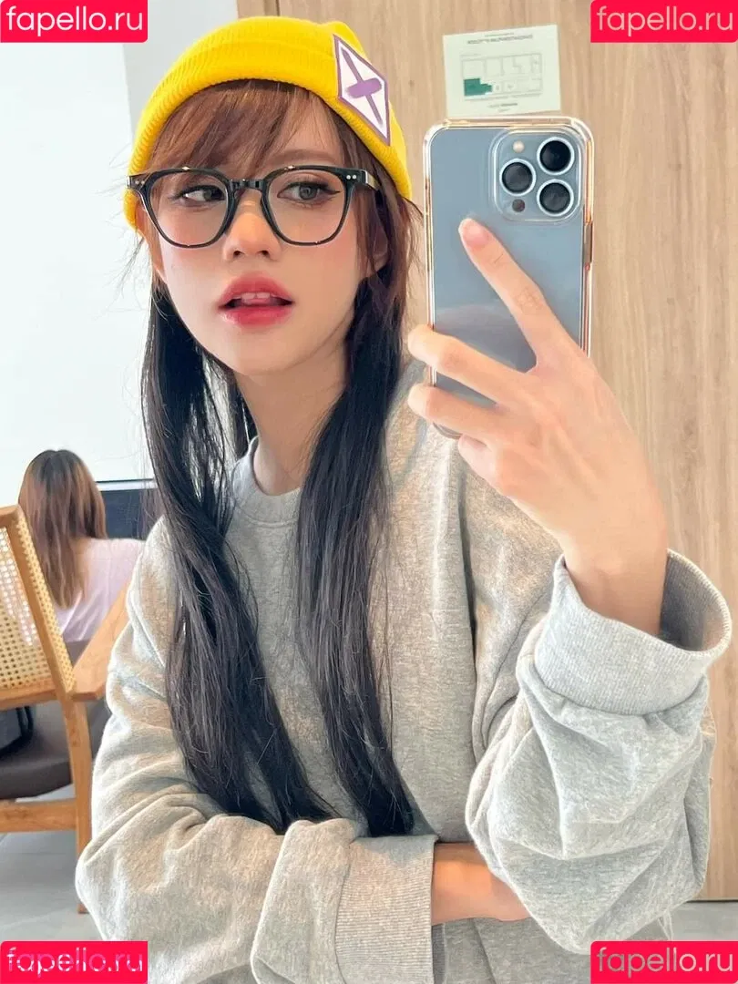 Kawai Binh / Pingping 2011 / ping.cos / pingpinggg2011 Onlyfans Photo Gallery 