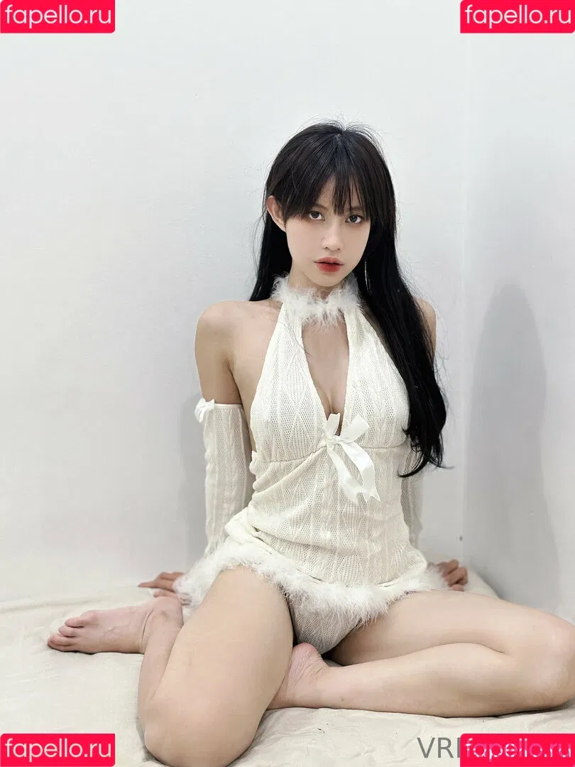 Kawai Binh / Pingping 2011 / ping.cos / pingpinggg2011 Onlyfans Photo Gallery 
