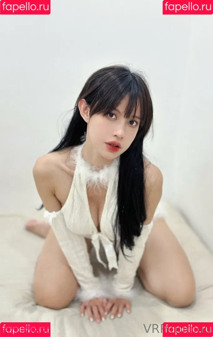 Kawai Binh / Pingping 2011 / ping.cos / pingpinggg2011 Onlyfans Photo Gallery 