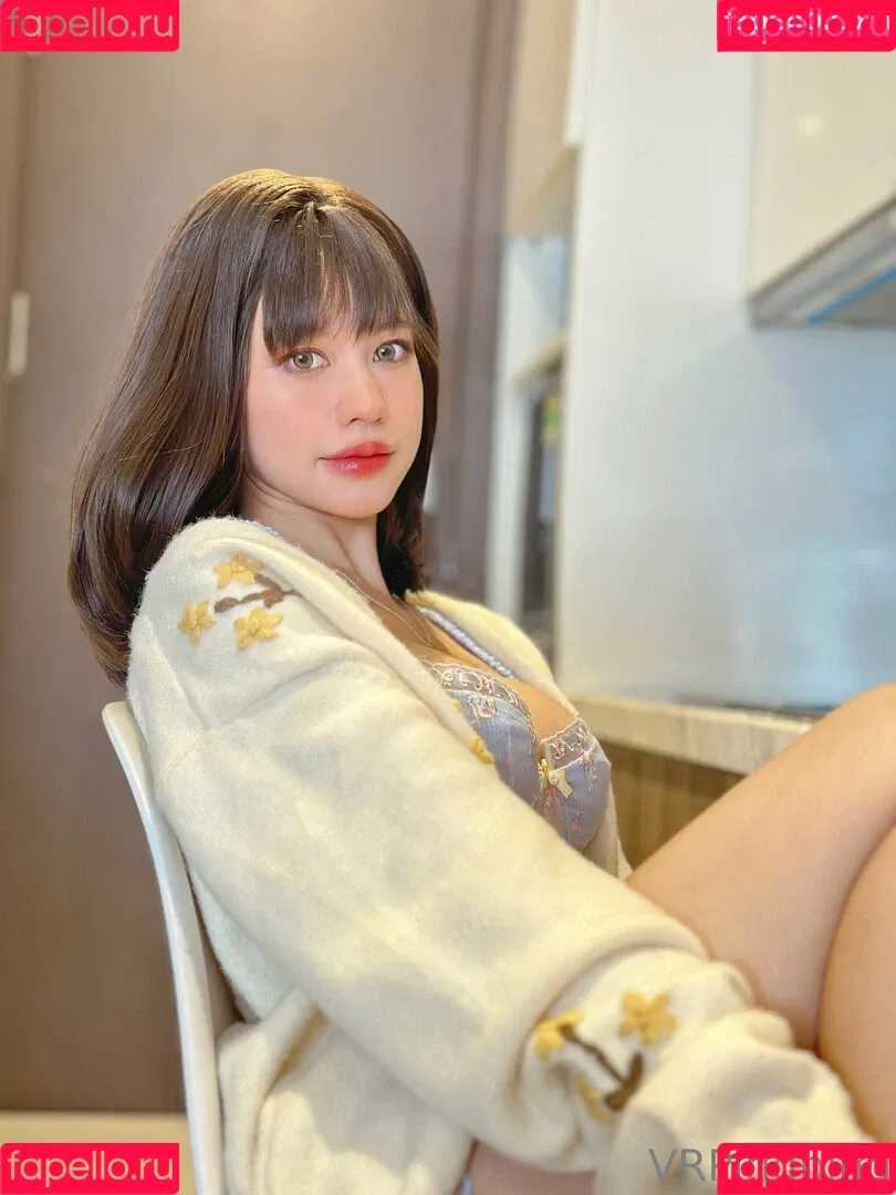 Kawai Binh / Pingping 2011 / ping.cos / pingpinggg2011 Onlyfans Photo Gallery 