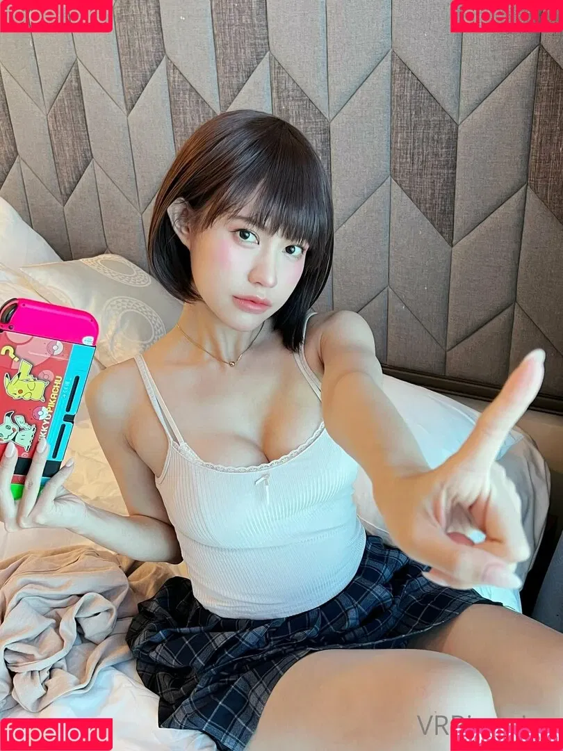 Kawai Binh / Pingping 2011 / ping.cos / pingpinggg2011 Onlyfans Photo Gallery 