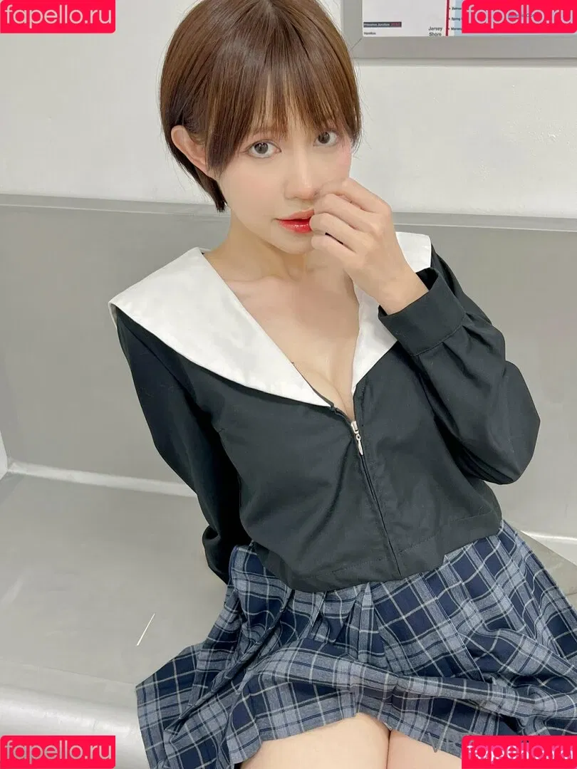 Kawai Binh / Pingping 2011 / ping.cos / pingpinggg2011 Onlyfans Photo Gallery 