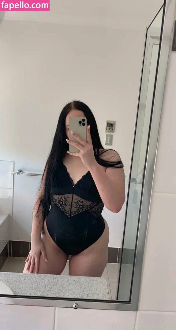 itsyagirl_p / itsyagirlpaz Onlyfans Photo Gallery 