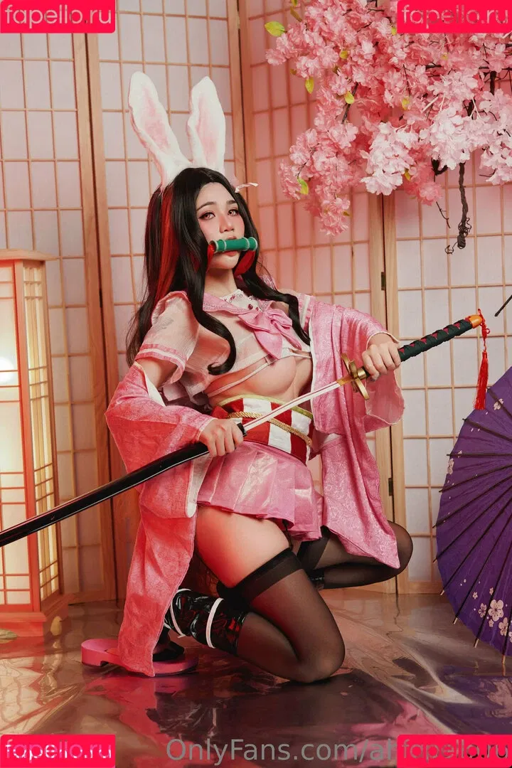 Ahiru1606 / arcazengale Onlyfans Photo Gallery 