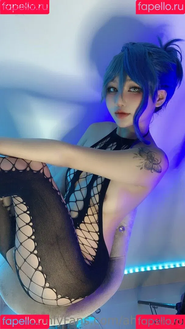 Ahiru1606 / arcazengale Onlyfans Photo Gallery 
