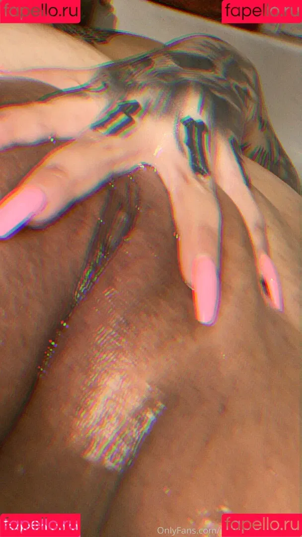 Stifflersmom / officialstifflersmom Onlyfans Photo Gallery 